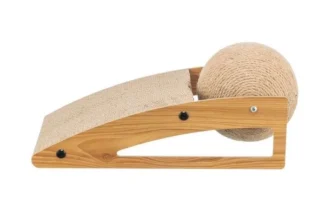 Griffoir Trixie en forme de Rampe avec balle pour chats